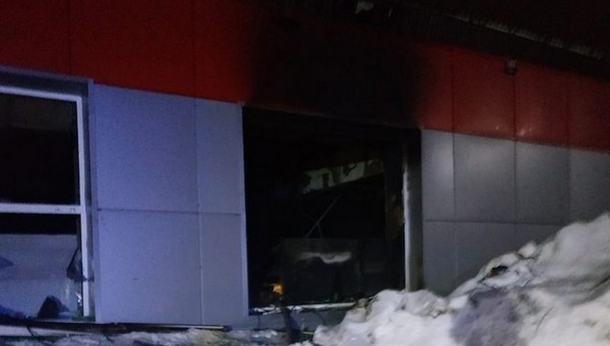Сетевой магазин сгорел в деревне под Серпуховом