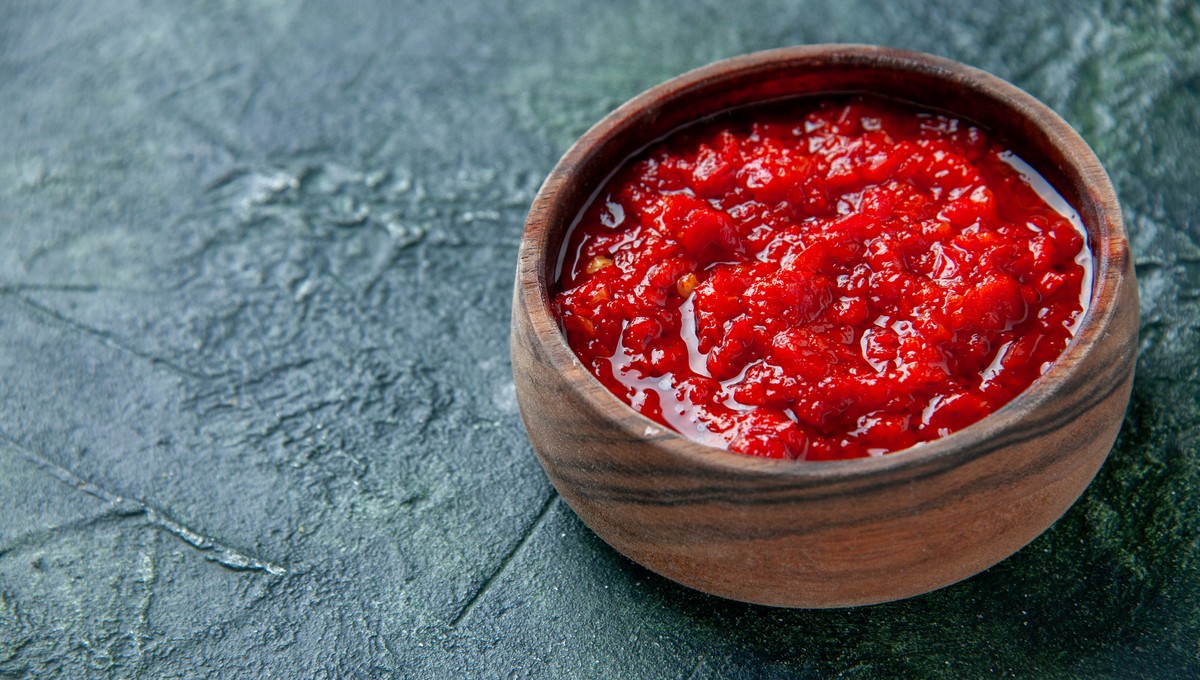 Простой рецепт домашнего кетчупа из томатной пасты: вкус, польза и экономия