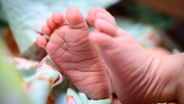 Родители удивили сотрудников ЗАГС при регистрации новорожденного