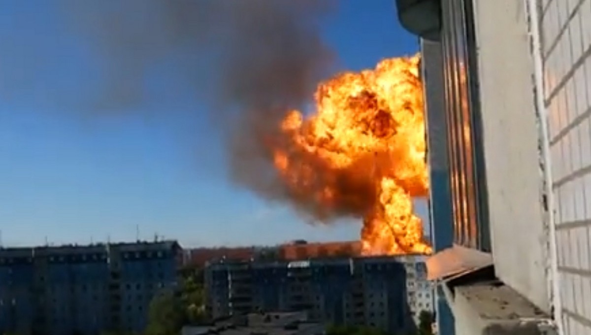 Эпичное видео взрыва заправки в Новосибирске попало в сеть
