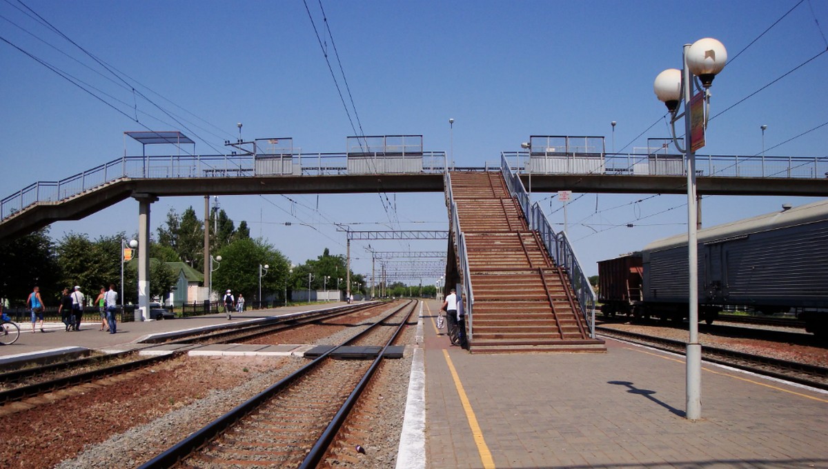 Парень погиб на железнодорожном мосту в Подмосковье