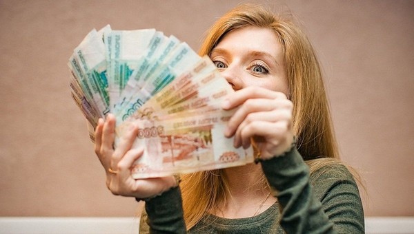 Ряду работников в Московской области повысят зарплату с 1 июля