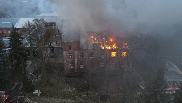 В Серпухове сгорела действующая фабрика