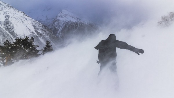 Турист из Тулы насмерть замерз, покоряя Эльбрус в кроссовках