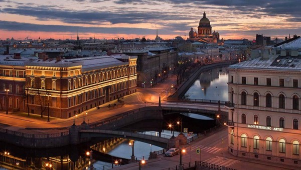 Туристам в Санкт-Петербурге придется платить больше