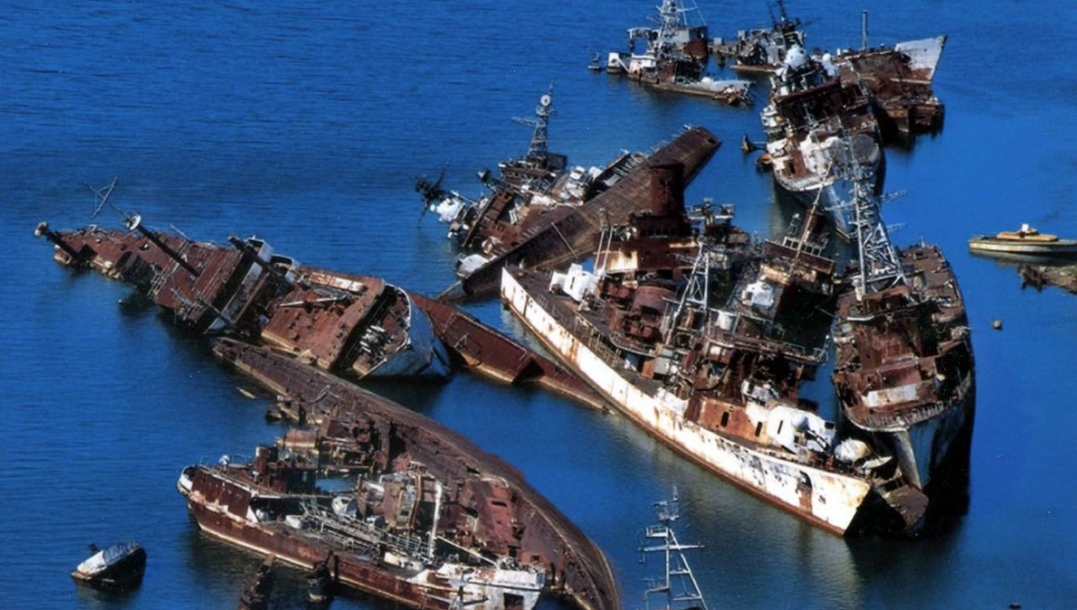 Кладбища затонувших кораблей ликвидируют по всей стране