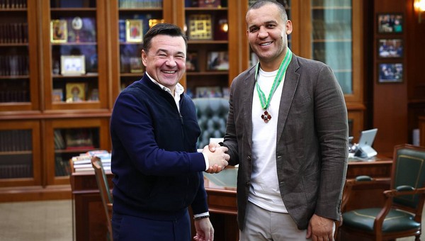 Президент Международной ассоциации бокса Умар Кремлёв награжден знаком Преподобного Сергия Радонежского