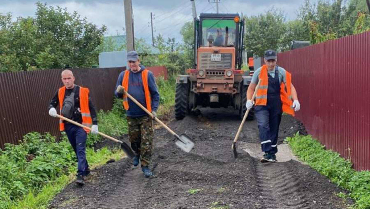 В Серпухове продолжается ремонт просёлочных дорог