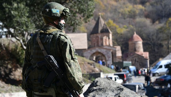 В Нагорном Карабахе расстреляли машину российских миротворцев