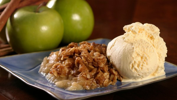 Рецепт потрясающего пряного яблочного десерта всего за 5 минут
