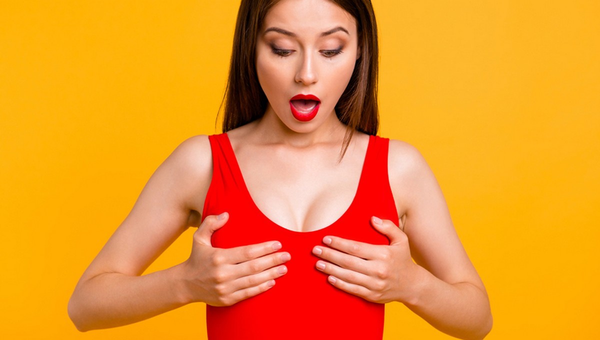 От привычного напитка у женщин может уменьшаться грудь