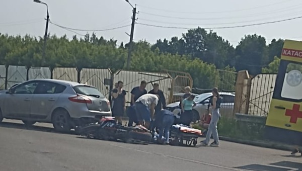 В Серпухове мотоциклист пострадал при столкновении с легковушкой