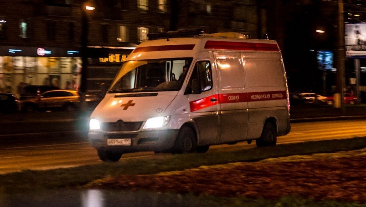 Кровавая драма в Подмосковье: женщина мертва, мужчину с ножом в груди спасают врачи