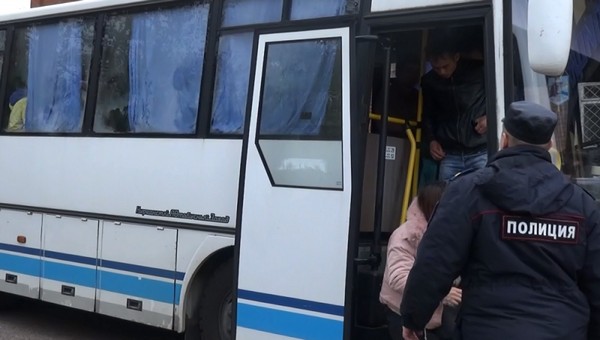 Целую орду незаконных мигрантов нашли на предприятии в Серпухове