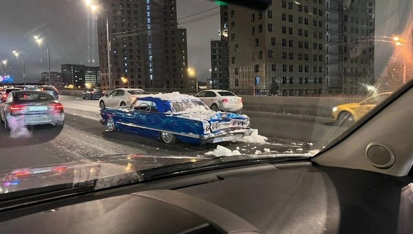 В ДТП в Москве попало удивительное авто