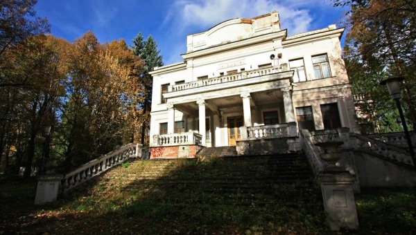 На торги выставят бывшую правительственную резиденцию в Подмосковье