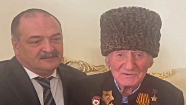 Кавказская щедрость: к вековому юбилею ветеран ВОВ получил крутой подарок 