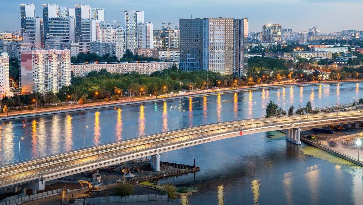 Мэр Москвы обещает жителям 7 новых мостов