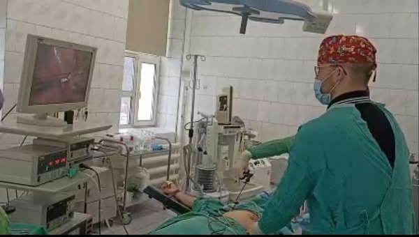 Подмосковные врачи с помощью трех проколов спасли девушке жизнь 