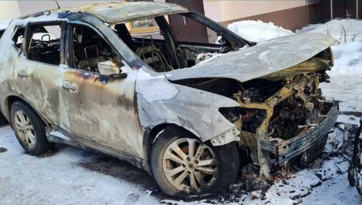 В Москве подожгли машину бедного подмосковного депутата 