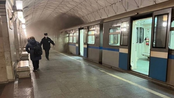 В московском метро произошло возгорание