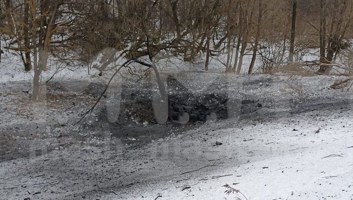 В поле под Тулой взорвалось нечто металлическое