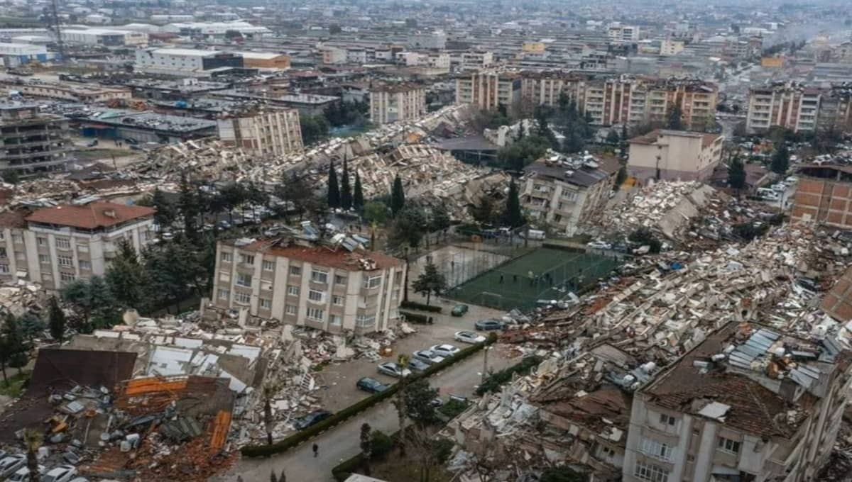 Отголоски катастрофического землетрясения в Турции и Сирии будут повторяться еще несколько лет 