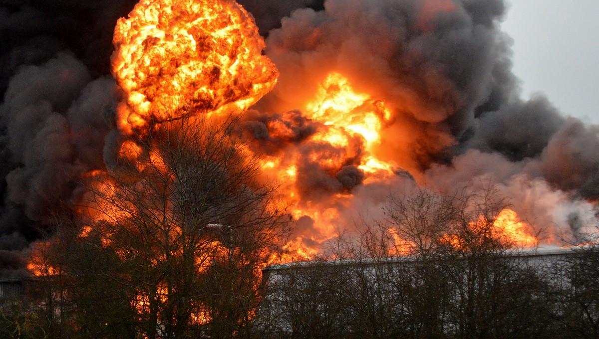 В пригороде Степанакерта на заправке взорвался бензовоз