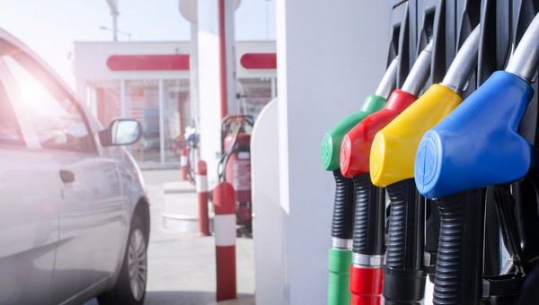 Взвинтят ли цены на бензин летом?