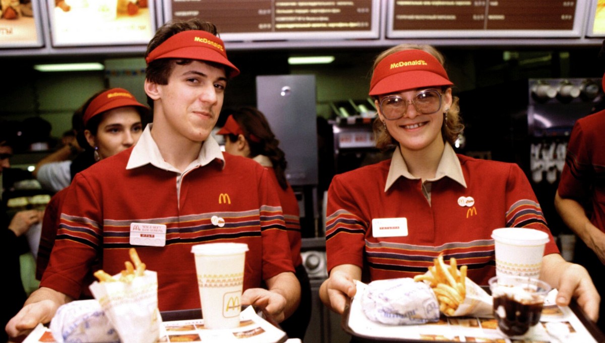 Меню первого McDonalds  в России выставили на продажу за 4,3 млн рублей 