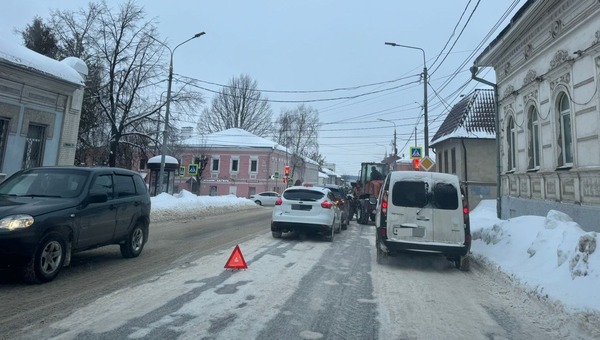 Авария в центре Серпухова создала сложности в час пик