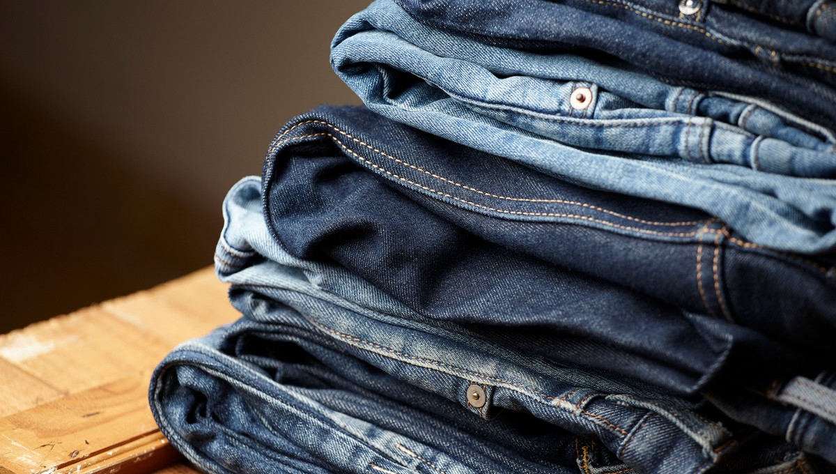 Известный стилист назвал 1 модель джинсов, которая спустя десятилетия возвращается в моду
