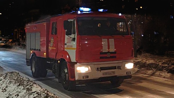 Высокопоставленный сотрудник МЧС угнал пожарную машину