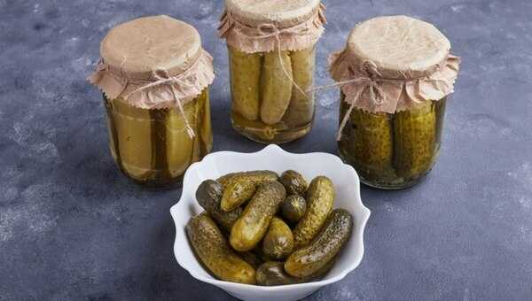 Хозяйки используют популярную таблетку при закатке огурцов