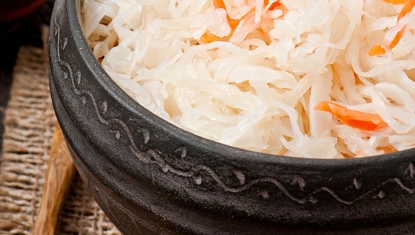 Секретная добавка в квашеную капусту: одна ложка, а вкус заиграет ярче