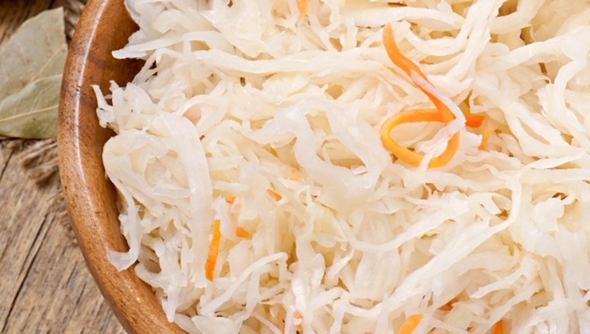 Именно в этот день в начале ноября поколения предков квасили капусту