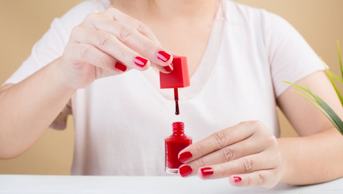 Доказана опасность гель-лака для женского здоровья