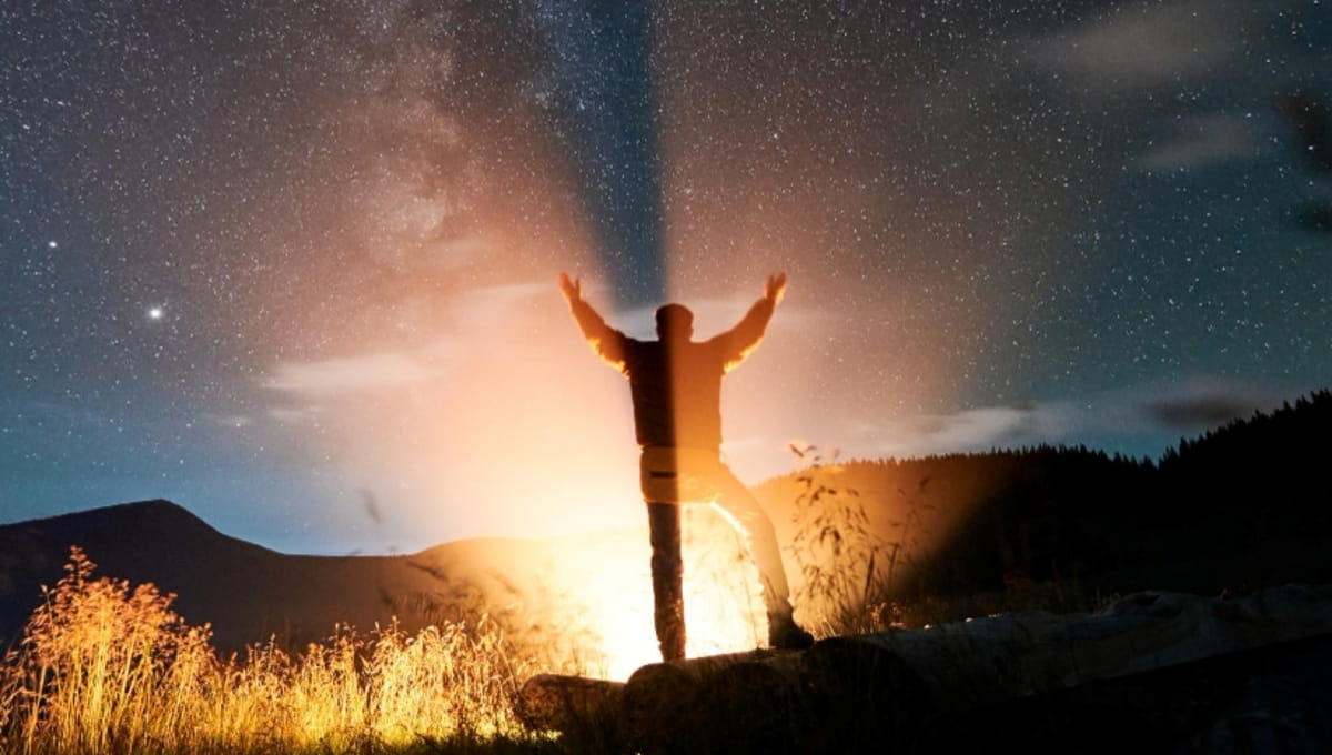 Звёзды будут падать в Москве среди белого дня