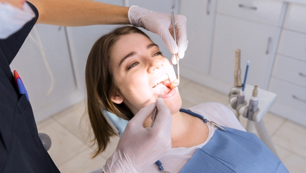 Учёные нашли простейший способ моментально защитить зубы от кариеса