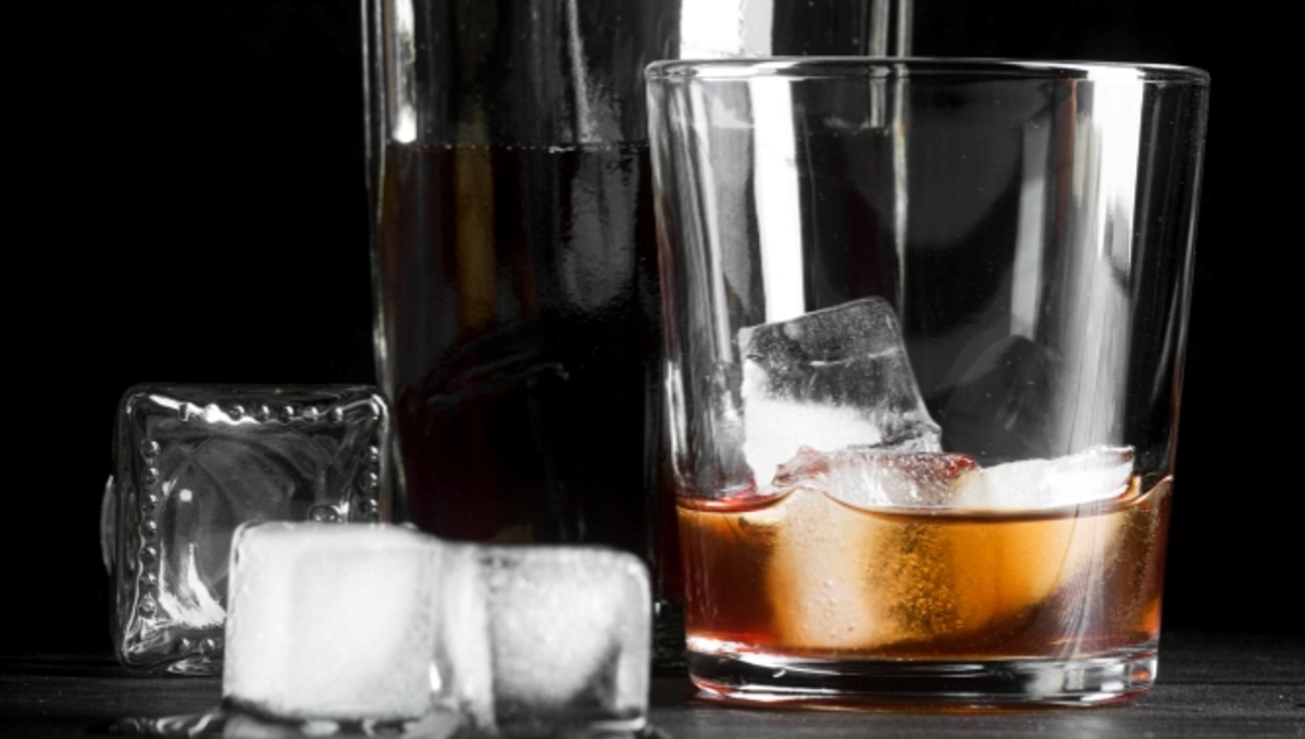 В Подмосковье ограничили время продажи алкоголя двумя часами в сутки