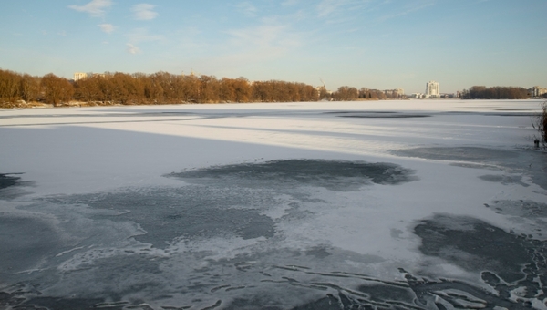 В Подмосковье двое взрослых и двое детей провалились под лёд