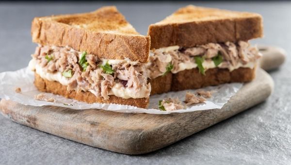 Лучше икры. Праздничная намазка на хлеб с авокадо покорит гостей