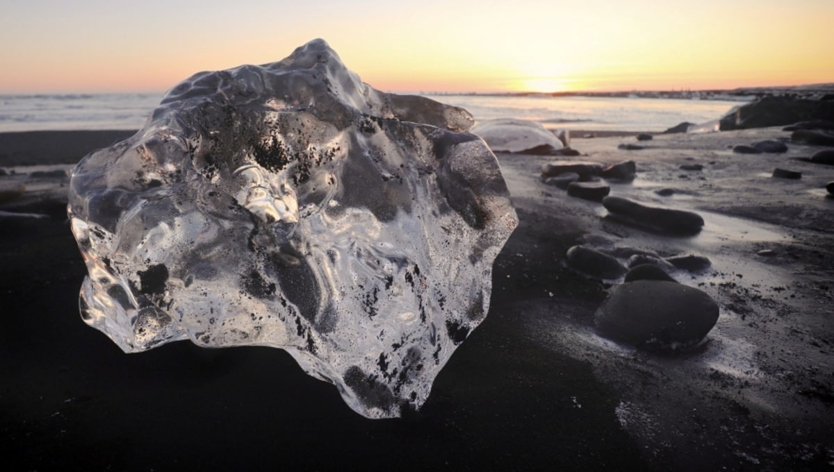 Два огромных драгоценных камня нашли один за другим на прииске в России