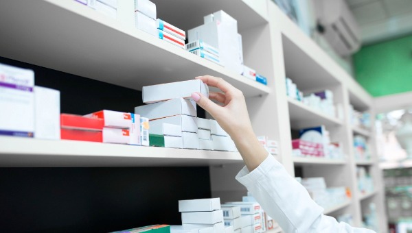 Какие лекарства перестали продавать в аптеках России с 20 января