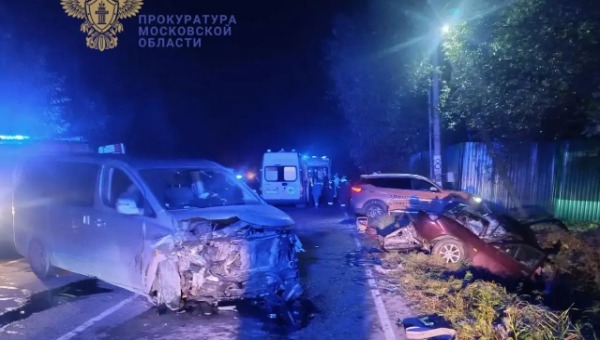 Авария в Подмосковье унесла три жизни