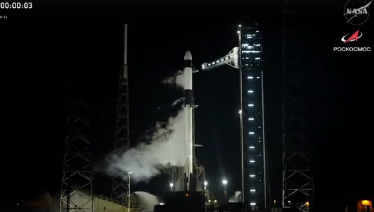 В Роскосмосе рассказали, сколько личных вещей по весу космонавт может взять с собой в полёт