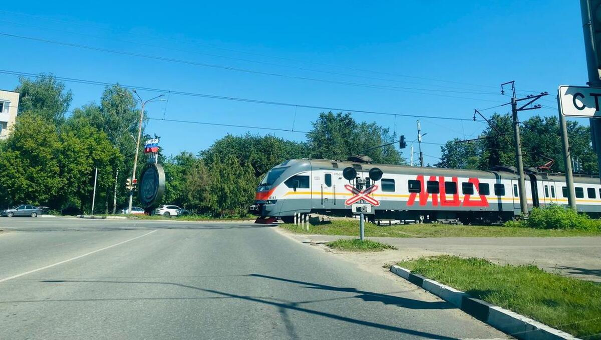 На двух переездах в Подмосковье ограничат движение автомобилей