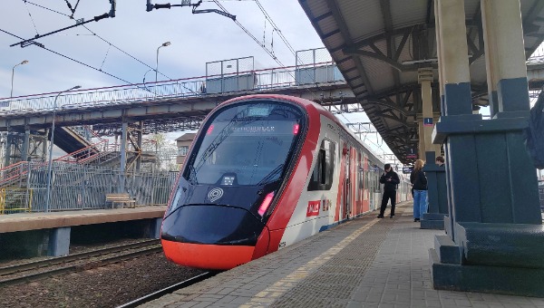 Как будут ходить электрички на майские праздники в Подмосковье