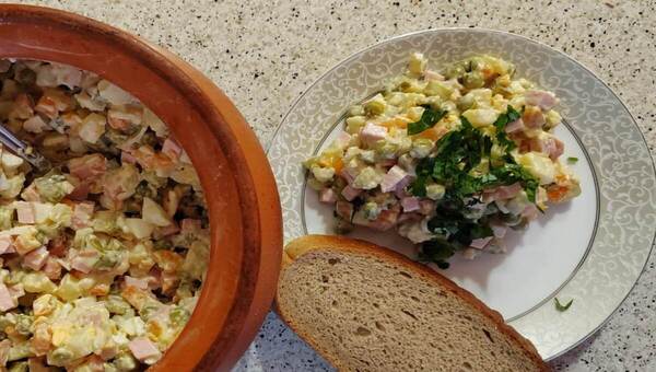 До смешного простой секрет идеального салата «Оливье» раскрыт