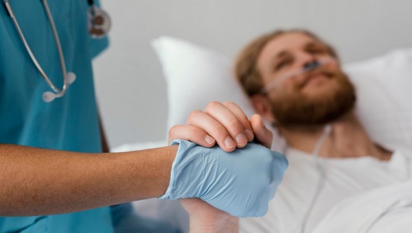 Когда первые пациенты получат российскую вакцину от меланомы